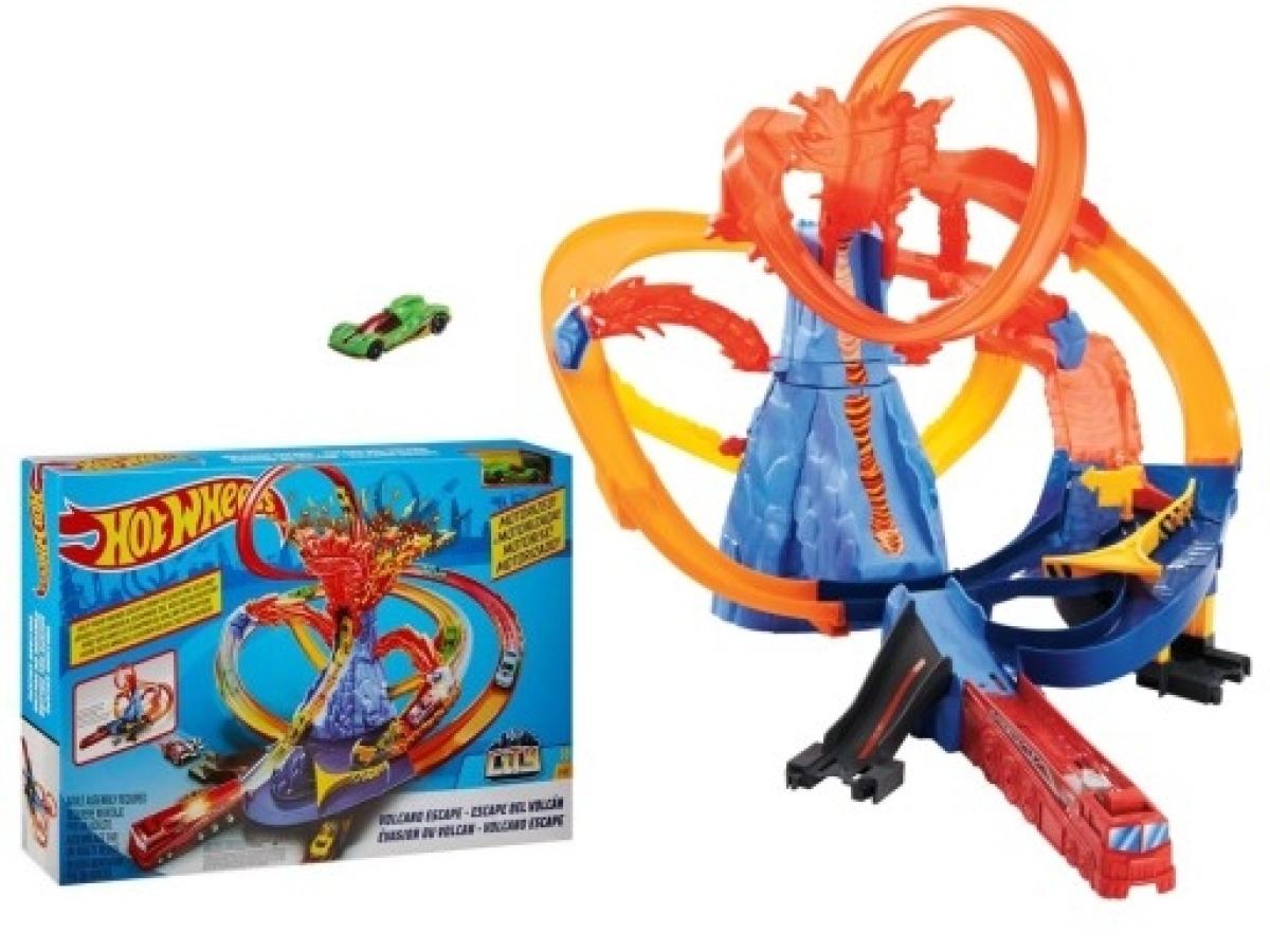 LOTE 050: FIGURAS, PISTAS MATTEL