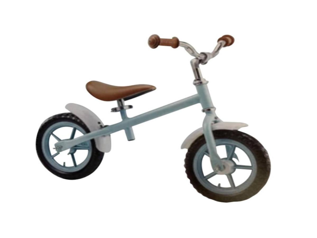 LOTE 108: MIX TRISCOOTER, BICICLETA SIN PEDALES, CASCO Y PROTECCIONES