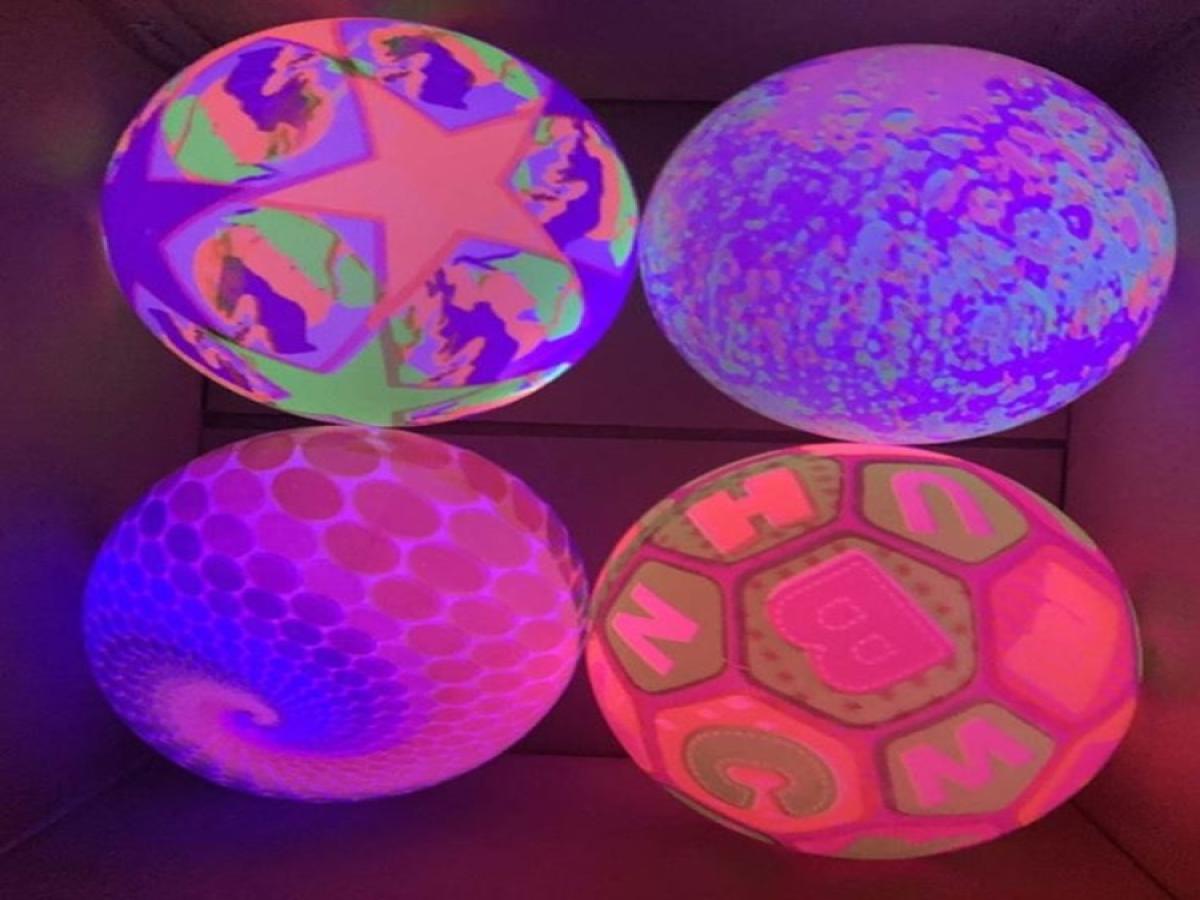 LOTE 262: PELOTAS LUMINOSAS TIK TOK