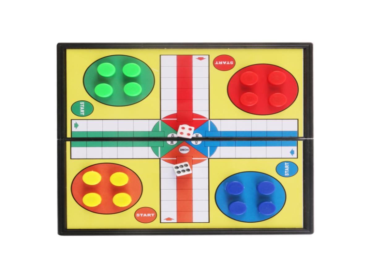 LOTE 323: JUEGO DE MESA MAGNETICO TIPO LUDO EC